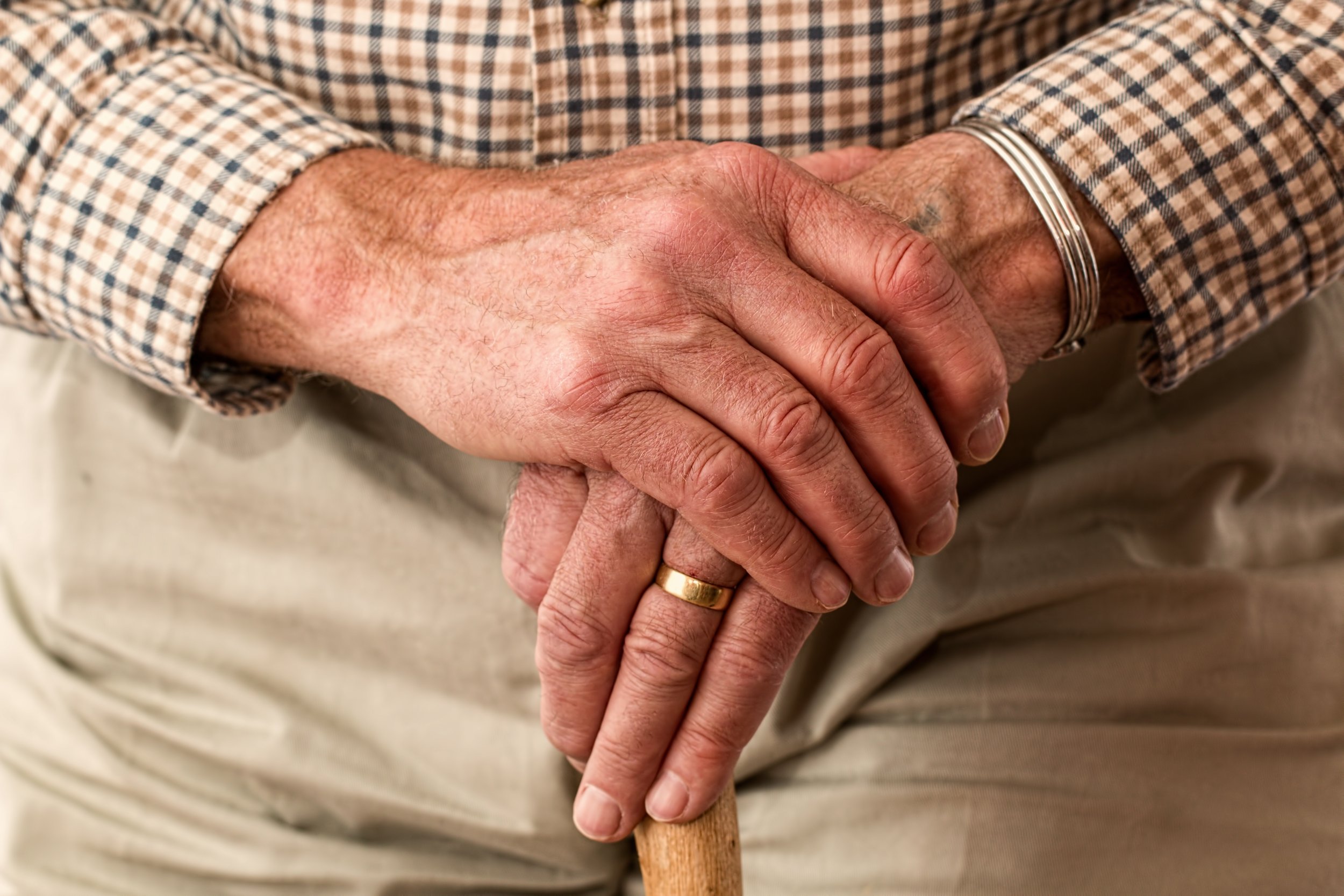 What Are the Symptoms of Parkinson's Disease?