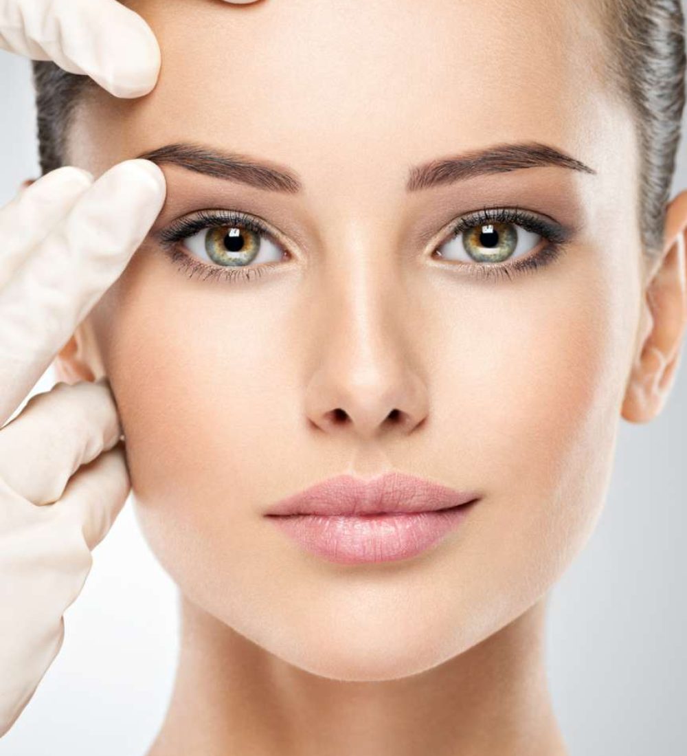 Ways a Facelift Can Transform Your Look