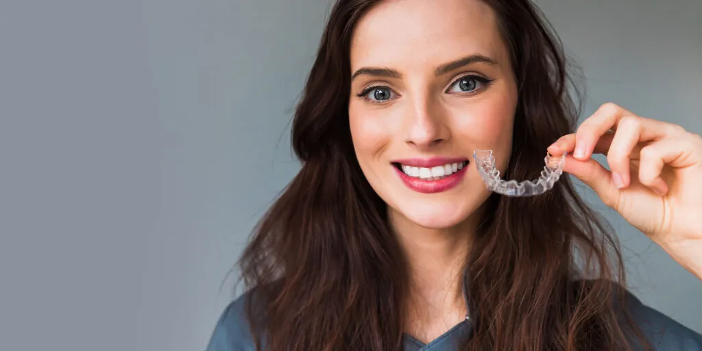 The Advantages of Invisalign for Straightening Teeth Discreetly