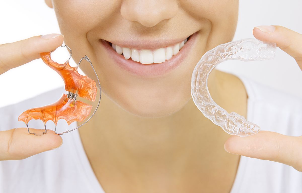 The Science Behind Invisalign: How It Straightens Teeth
