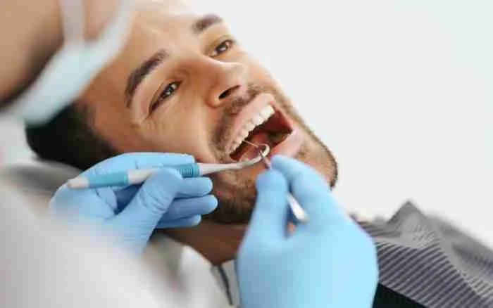 What to Do Before You Get Emergency Dental Care